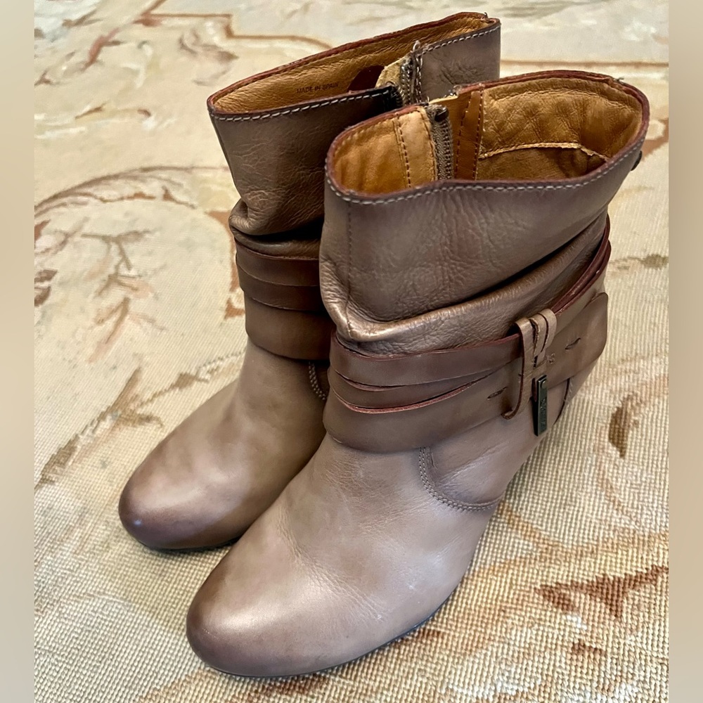 Pikolinos Made in Spain Leather boots 2 in heel extra padding comfortable sz 40